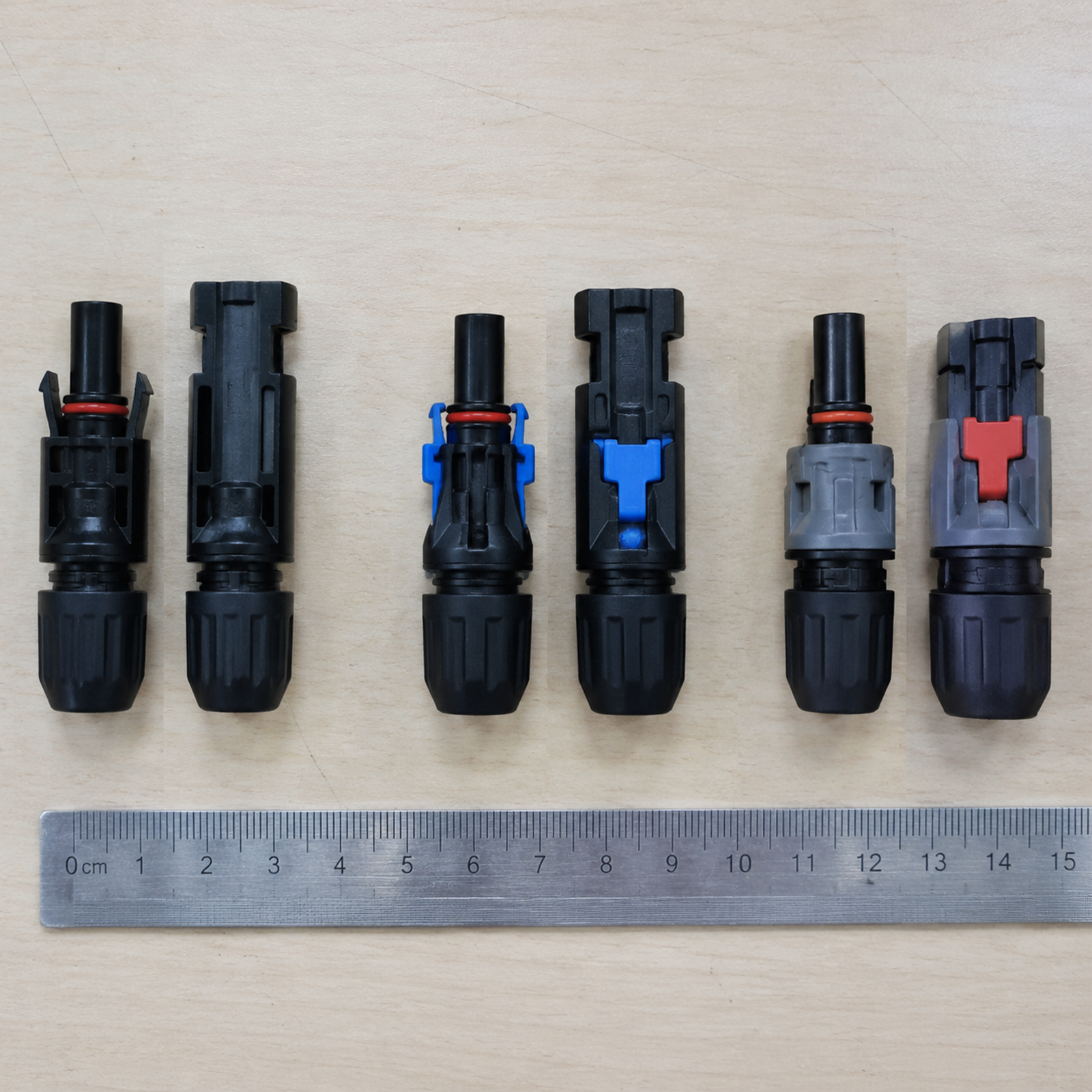 comparison of different solar module connectors and MC4 connectors